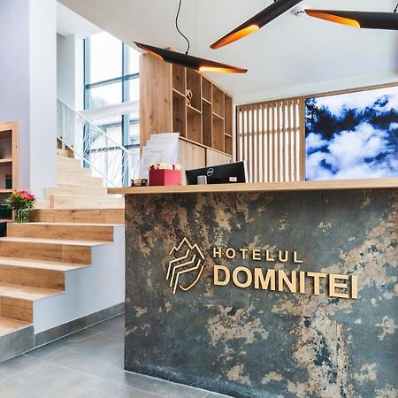 Hotel Domnitei Călimăneşti Buitenkant foto