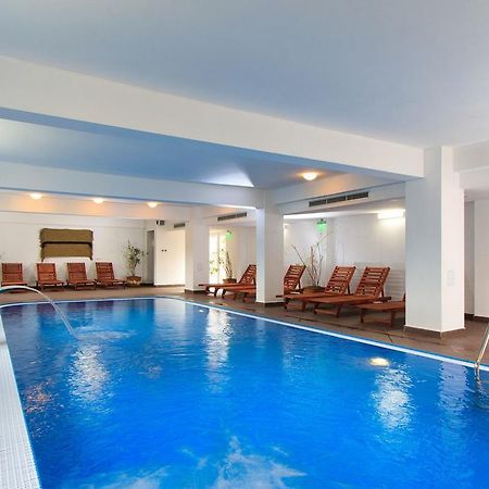 Hotel Domnitei Călimăneşti Buitenkant foto