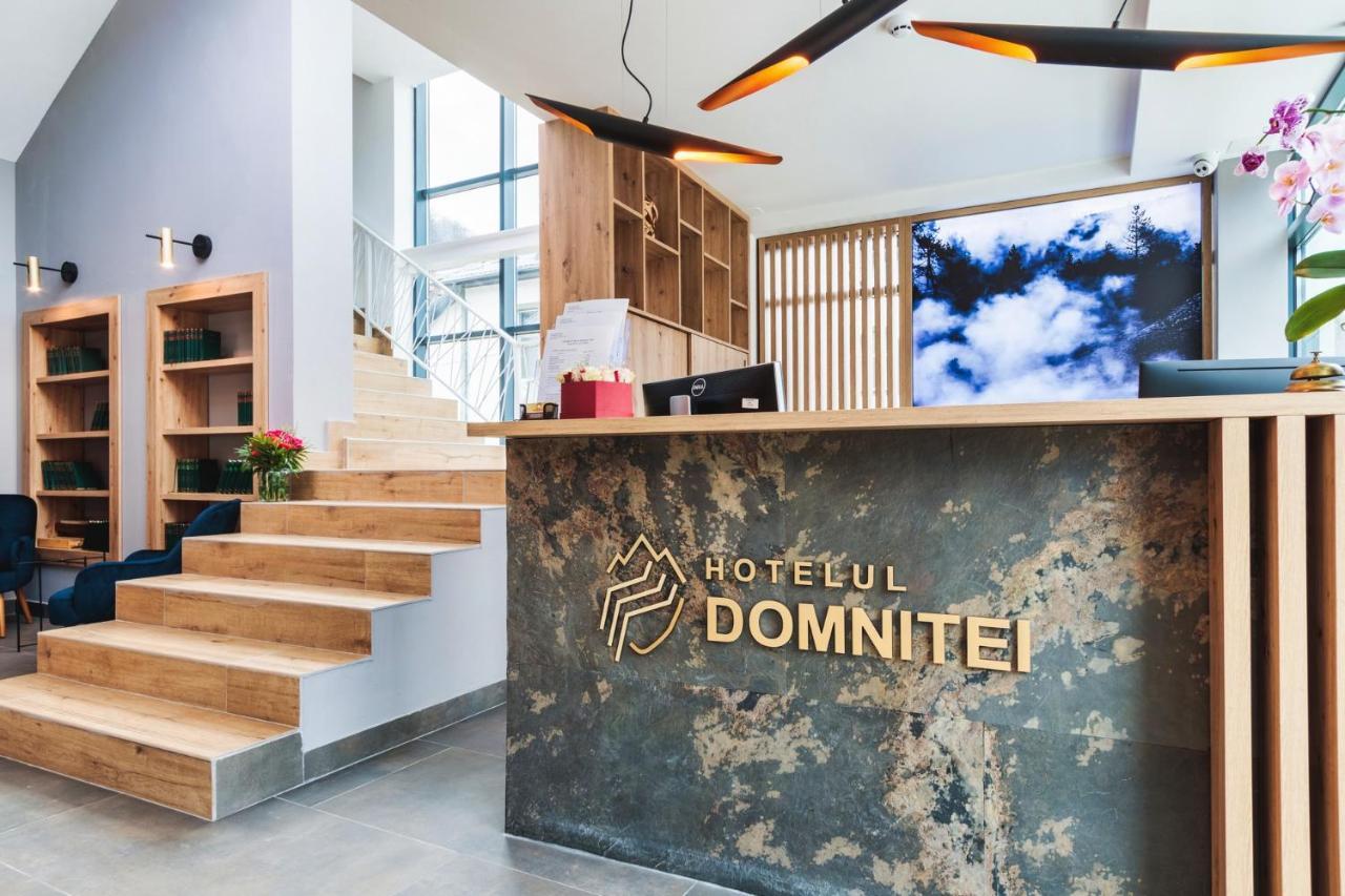 Hotel Domnitei Călimăneşti Buitenkant foto