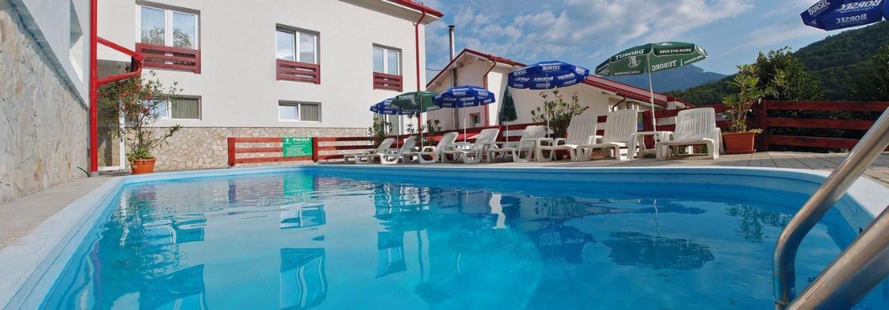 Hotel Domnitei Călimăneşti Buitenkant foto