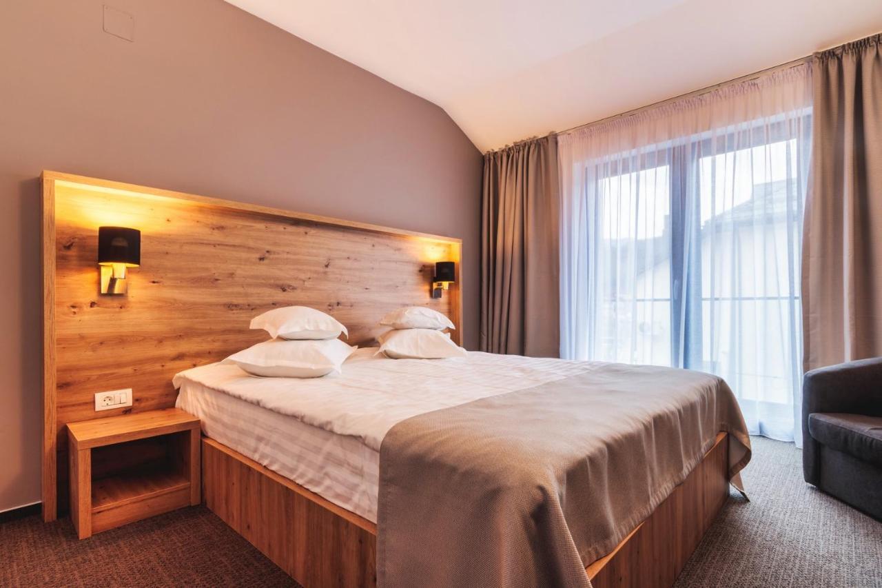 Hotel Domnitei Călimăneşti Buitenkant foto